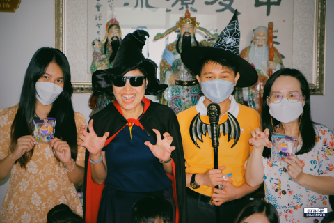 Dharmniti Family เซอร์ไพรส์เคาะประตูถึงห้องทำงานกับกิจกรรม “Halloween”