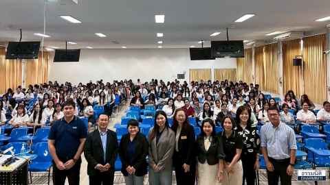 กิจกรรม Roadshow ร่วมแบ่งปันความรู้ และประสบการณ์ในหัวข้อ “เตรียมพร้อมสู่การเป็นผู้ประกอบวิชาชีพบัญชีในยุคปัจจุบัน”